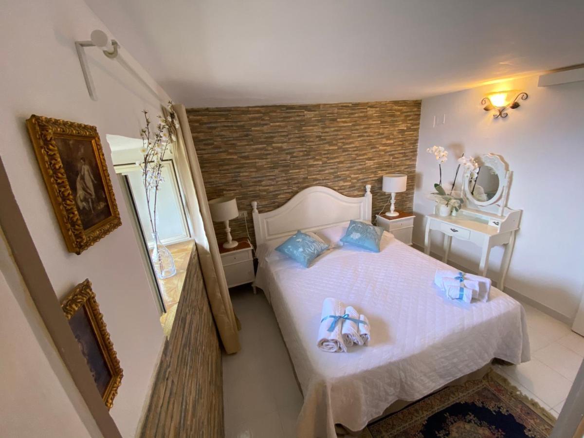 Villa Don Mimi Guarnaschelli La Dependace Taormina Exterior foto