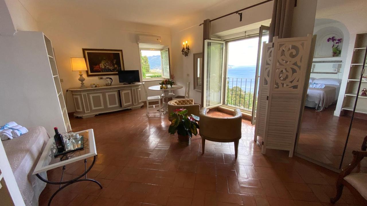 Villa Don Mimi Guarnaschelli La Dependace Taormina Exterior foto
