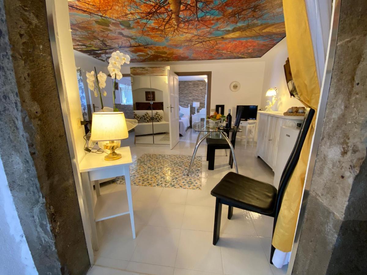 Villa Don Mimi Guarnaschelli La Dependace Taormina Exterior foto